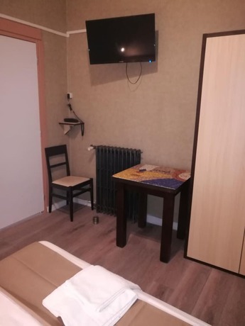 Imagen de la habitación del H&ocirc;tel Renova. Foto 11