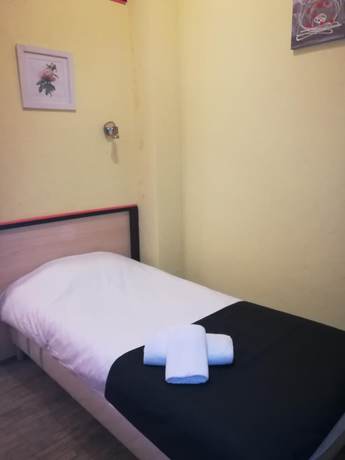 Imagen de la habitación del H&ocirc;tel Renova. Foto 14