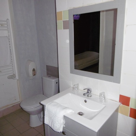 Imagen de la habitación del H&ocirc;tel Renova. Foto 17