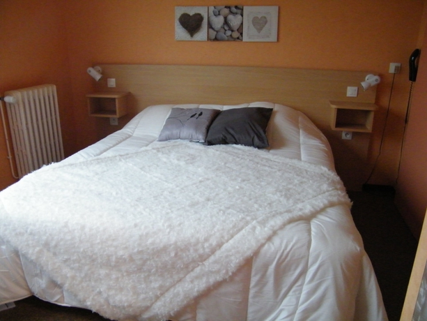 Imagen de la habitación del Hôtel Restaurant De Tessé. Foto 17