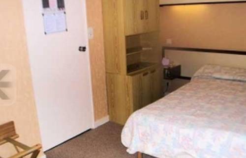 Imagen de la habitación del H&ocirc;tel Restaurant Des Voyageurs. Foto 4