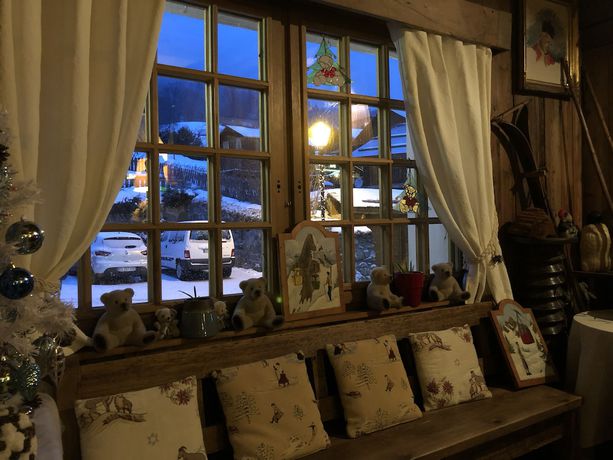 Imagen de los interiores del Hôtel Restaurant La Croix Jean Claude. Foto 18