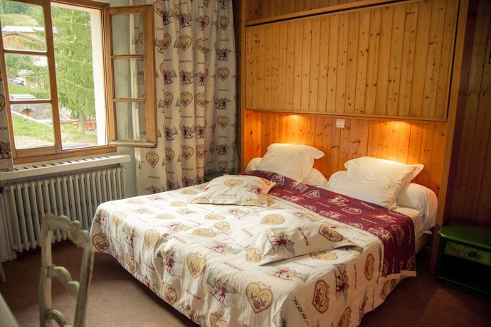 Imagen de la habitación del Hôtel Restaurant La Croix Jean Claude. Foto 15