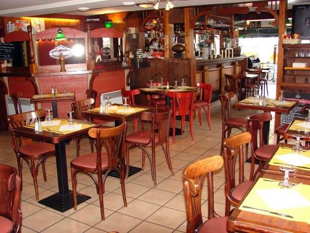 Imagen del bar/restaurante del H&ocirc;tel Restaurant Le Monte Carlo. Foto 4