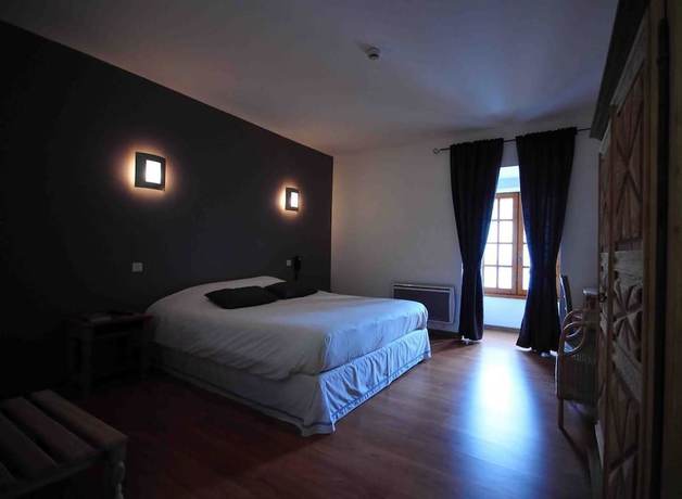 Imagen de la habitación del H&ocirc;tel Restaurant Le Victor Hugo. Foto 8