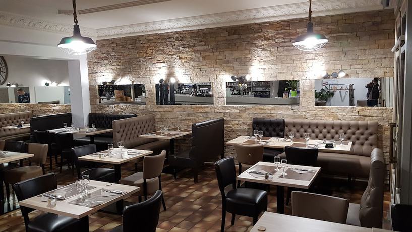 Imagen del bar/restaurante del H&ocirc;tel Restaurant Le Victor Hugo. Foto 4