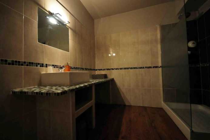Imagen de la habitación del H&ocirc;tel Restaurant Le Victor Hugo. Foto 11