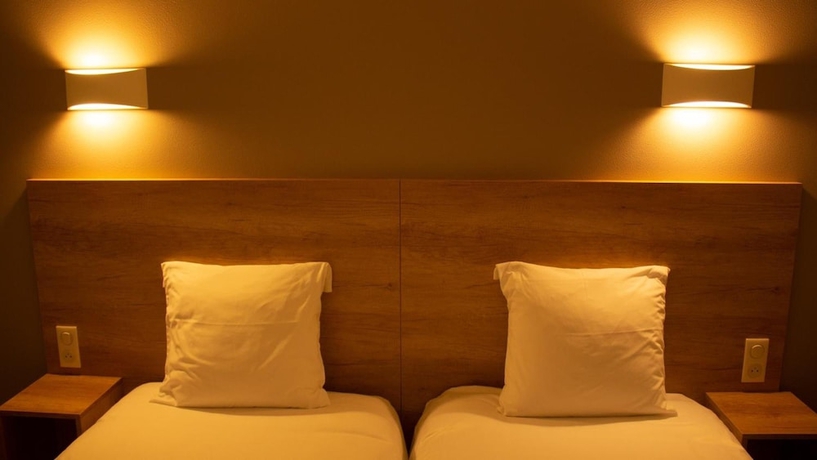 Imagen de la habitación del H&ocirc;tel Restaurant Marinet. Foto 8