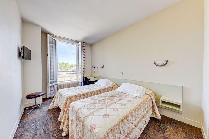 Imagen de la habitación del Hôtel Robespierre. Foto 16