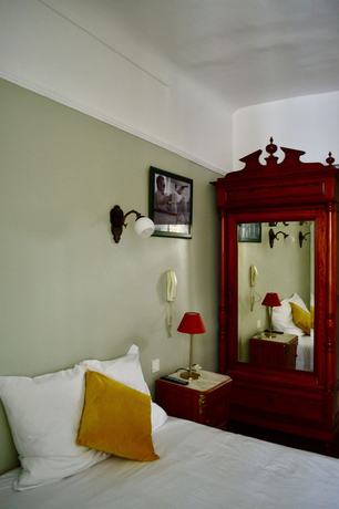 Imagen de la habitación del Hôtel Saint Charles. Foto 12