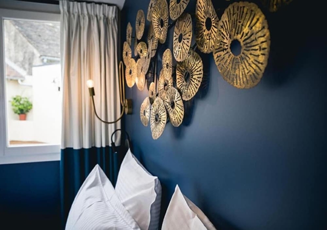 Imagen de la habitación del H&ocirc;tel Saint Christophe, Houdan. Foto 6