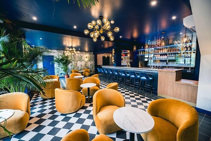 Imagen de los interiores del H&ocirc;tel Saint Christophe, Houdan. Foto 16