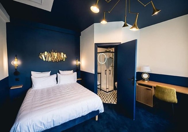 Imagen de la habitación del H&ocirc;tel Saint Christophe, Houdan. Foto 15