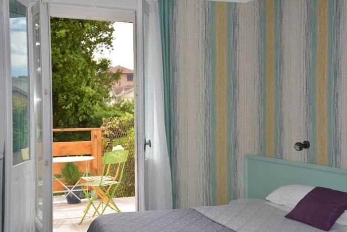 Imagen de la habitación del H&ocirc;tel Saint-Philibert. Foto 13