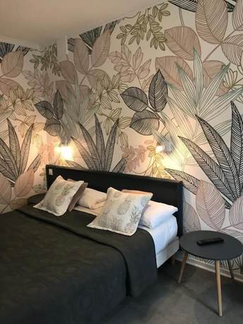 Imagen de la habitación del H&ocirc;tel Saint-Philibert. Foto 17