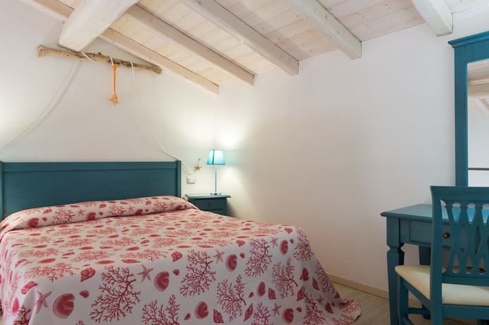 Imagen de la habitación del H&ocirc;tel Sant\'Andrea, The Originals Relais (Relais du Silence). Foto 12