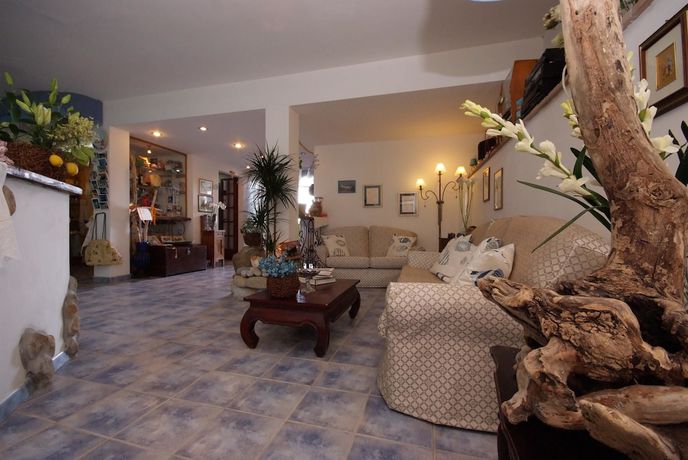 Imagen de los interiores del H&ocirc;tel Sant\'Andrea, The Originals Relais (Relais du Silence). Foto 20