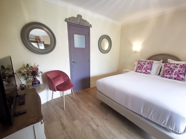 Imagen de la habitación del H&ocirc;tel Sous Les Figuiers. Foto 10