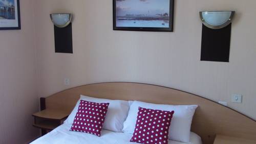 Imagen de la habitación del H&ocirc;tel Tgv Quimper. Foto 16