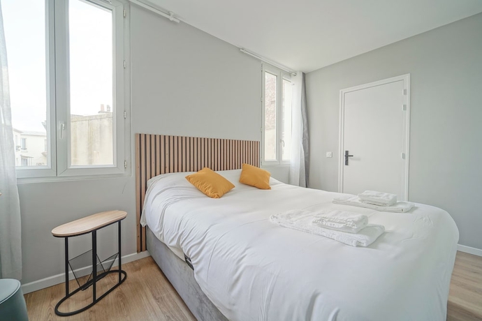 Imagen de la habitación del H&ocirc;tel Trianon Saint Ouen. Foto 4