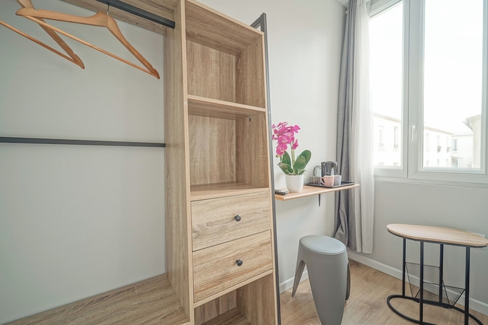 Imagen de la habitación del H&ocirc;tel Trianon Saint Ouen. Foto 7