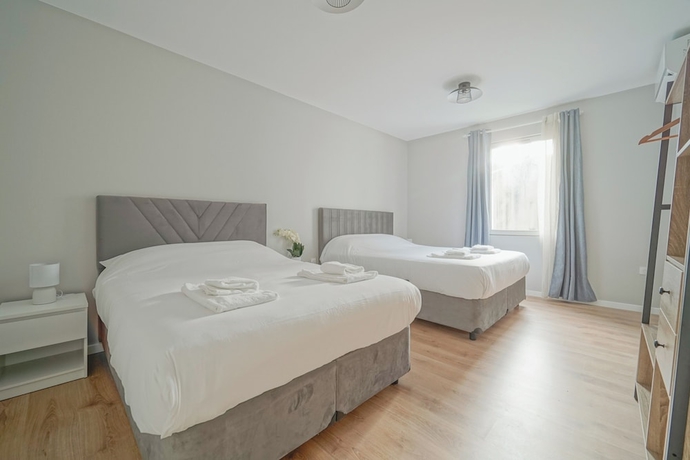 Imagen de la habitación del H&ocirc;tel Trianon Saint Ouen. Foto 14