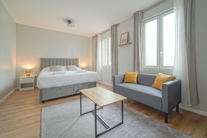 Imagen de la habitación del H&ocirc;tel Trianon Saint Ouen. Foto 15