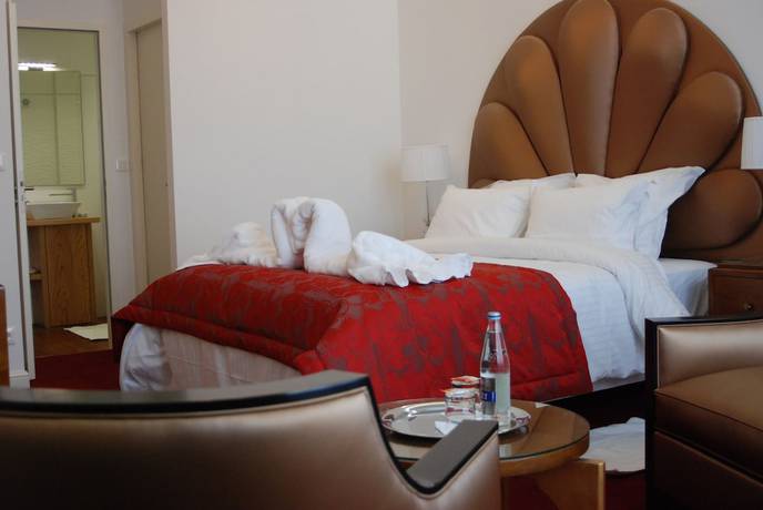 Imagen de la habitación del H&ocirc;tel Victor Hugo, Pontorson. Foto 3