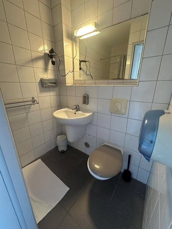 Imagen de la habitación del H&ocirc;tel Victoria, Reims. Foto 10