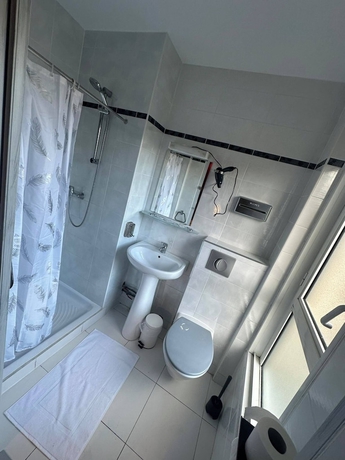 Imagen de la habitación del H&ocirc;tel Victoria, Reims. Foto 11