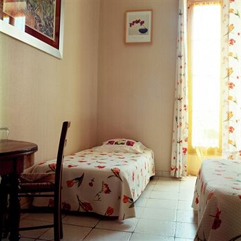 Imagen de la habitación del H&ocirc;tel Wilson. Foto 11