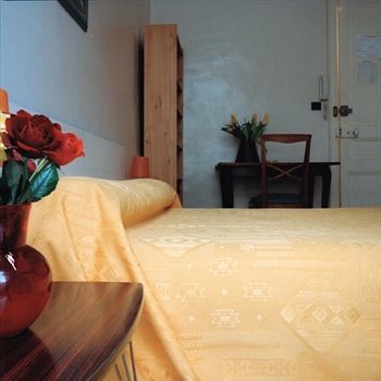 Imagen de la habitación del H&ocirc;tel Wilson. Foto 12