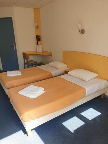 Imagen de la habitación del H&ocirc;tel and R&eacute;sidence Avermes. Foto 4
