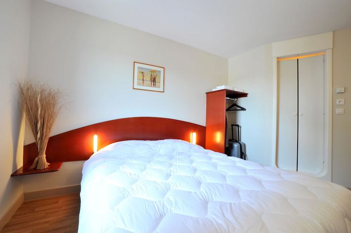 Imagen de la habitación del Hôtel and Résidence Futuroscope. Foto 10