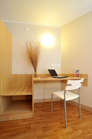 Imagen de la habitación del Hôtel and Résidence Futuroscope. Foto 14