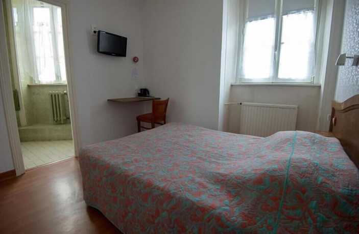Imagen de la habitación del H&ocirc;tel de France, DINAN. Foto 14