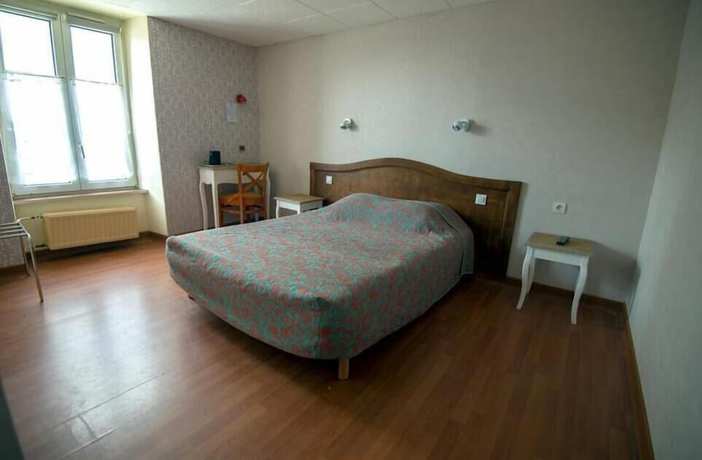 Imagen de la habitación del H&ocirc;tel de France, DINAN. Foto 15