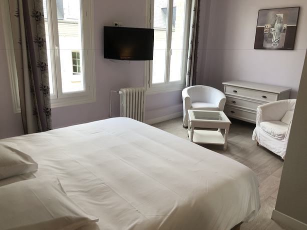 Imagen de la habitación del H&ocirc;tel de France, Lillebonne. Foto 15