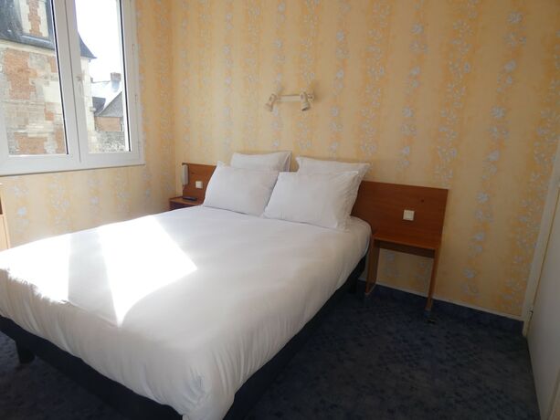 Imagen general del H&ocirc;tel de France, Pont-l'Eveque. Foto 5