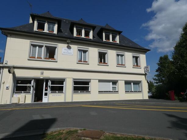 Imagen general del H&ocirc;tel de France, Pont-l'Eveque. Foto 7