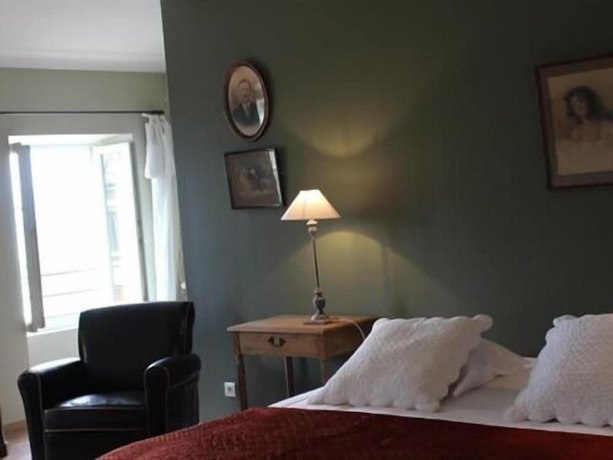Imagen de la habitación del Hôtel de Mirmande. Foto 4