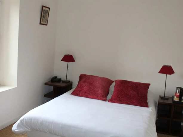 Imagen de la habitación del Hôtel de Mirmande. Foto 9