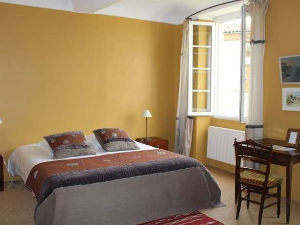 Imagen de la habitación del Hôtel de Mirmande. Foto 14