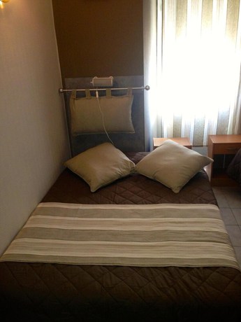 Imagen de la habitación del H&ocirc;tel de l\' Ariana. Foto 8