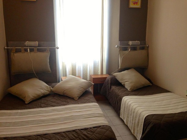 Imagen de la habitación del H&ocirc;tel de l\' Ariana. Foto 18