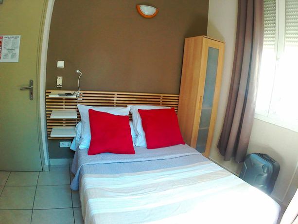 Imagen de la habitación del H&ocirc;tel de l\' Ariana. Foto 19