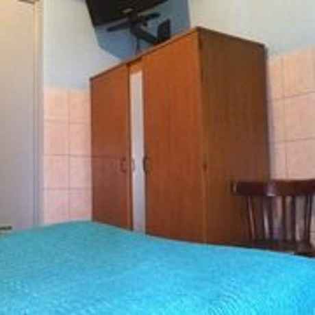 Imagen de la habitación del Hôtel de la Comète. Foto 7