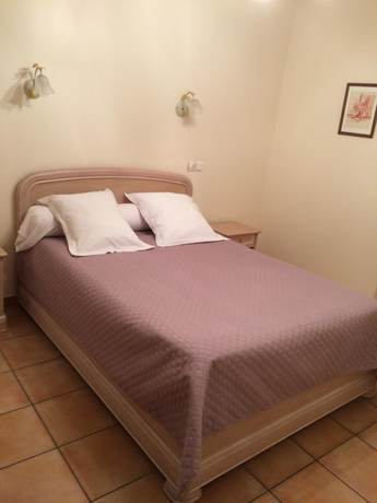 Imagen de la habitación del H&ocirc;tel de la Paix, Lod&egrave;ve. Foto 5