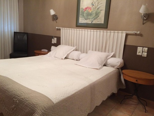 Imagen de la habitación del H&ocirc;tel de la Paix, Lod&egrave;ve. Foto 9