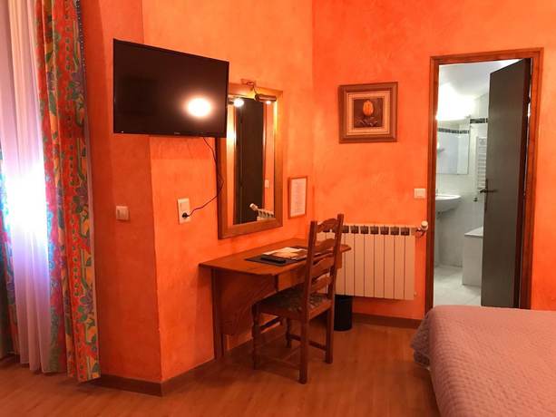 Imagen de la habitación del H&ocirc;tel de la Paix, Lod&egrave;ve. Foto 14